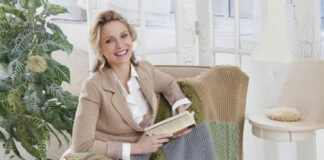 Embrace the Cozy Charm of the Autumn Throw